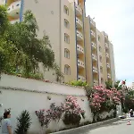 Hotel de apartamente Golden Moon 2*