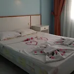 Hotel de apartamente Golden Moon