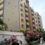 Aparthotel Golden Moon