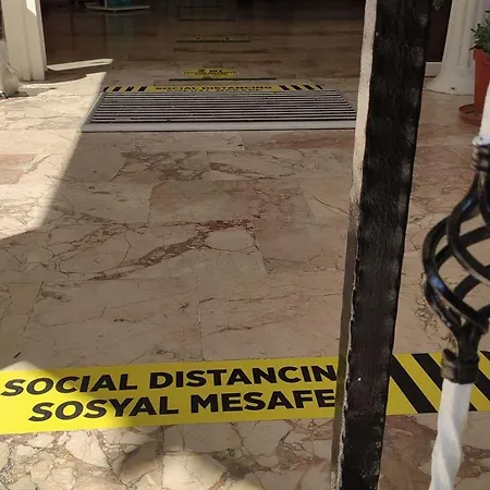 Golden Moon 아파트호텔 2*