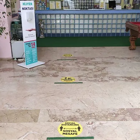 Golden Moon 아파트호텔 2*