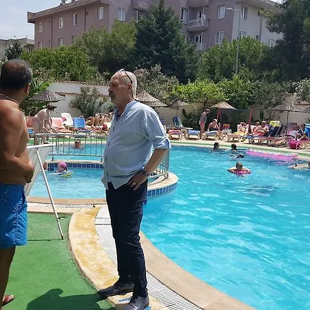 Golden Moon 아파트호텔