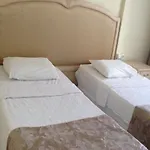 Lejlighedshotel Golden Moon
